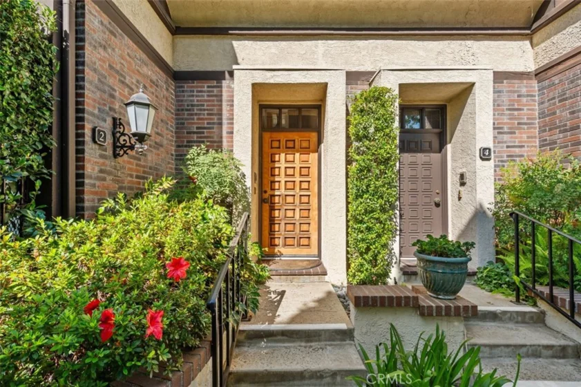885 S Orange Grove #2 photo 5
