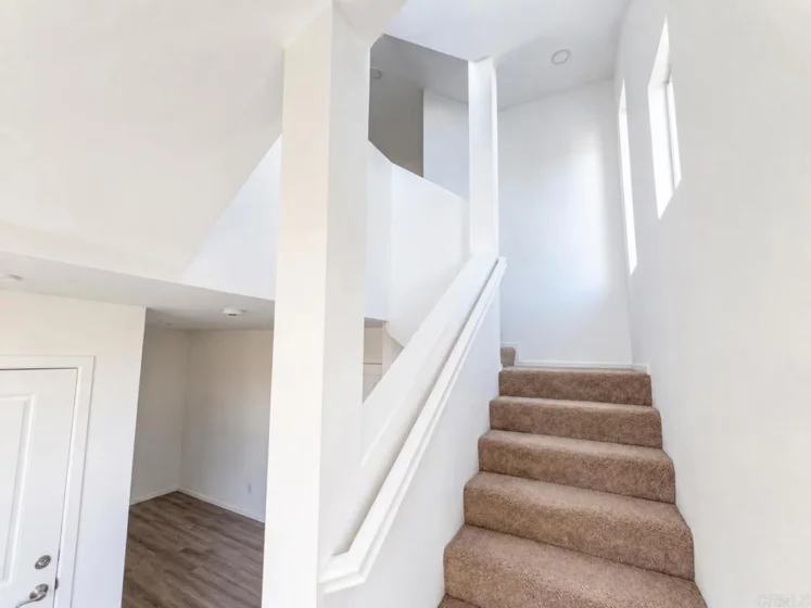 4968 Ocean View Boulevard photo 13