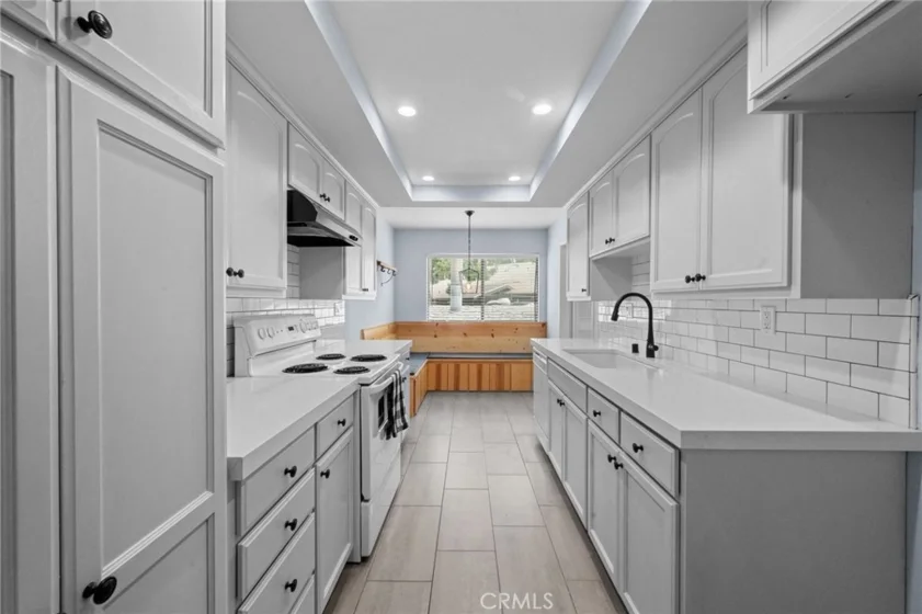 3663 Country Club Drive #E photo 12