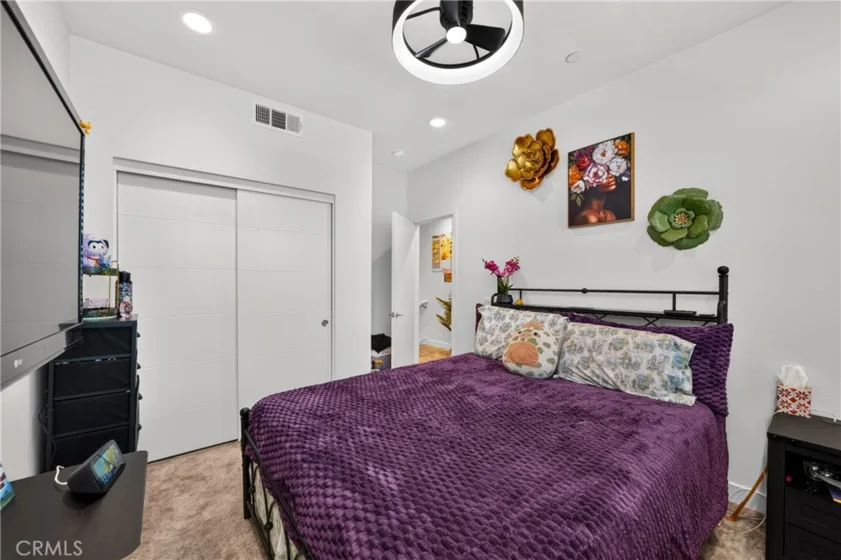 4810 Long Beach photo 18