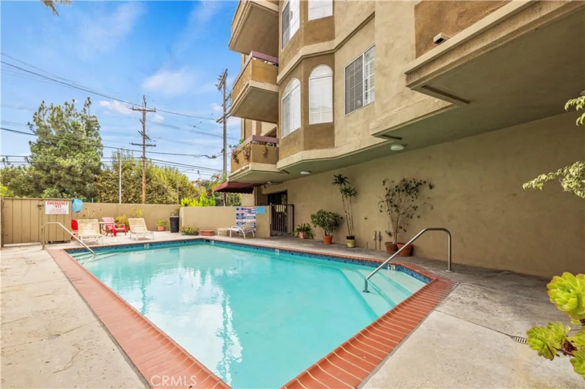 4301 Fulton Avenue #105 photo 39
