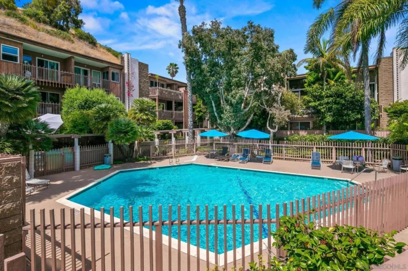 2600 Torrey Pines Road #A32 photo 22