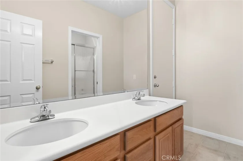 41733 Hollister photo 40