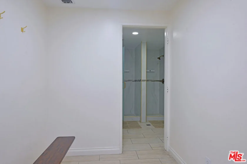 10535 Wilshire Boulevard #1803 photo 33