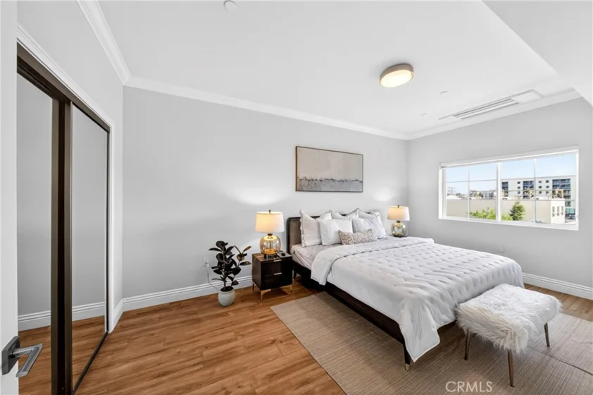 944 S Serrano Avenue #306 photo 26