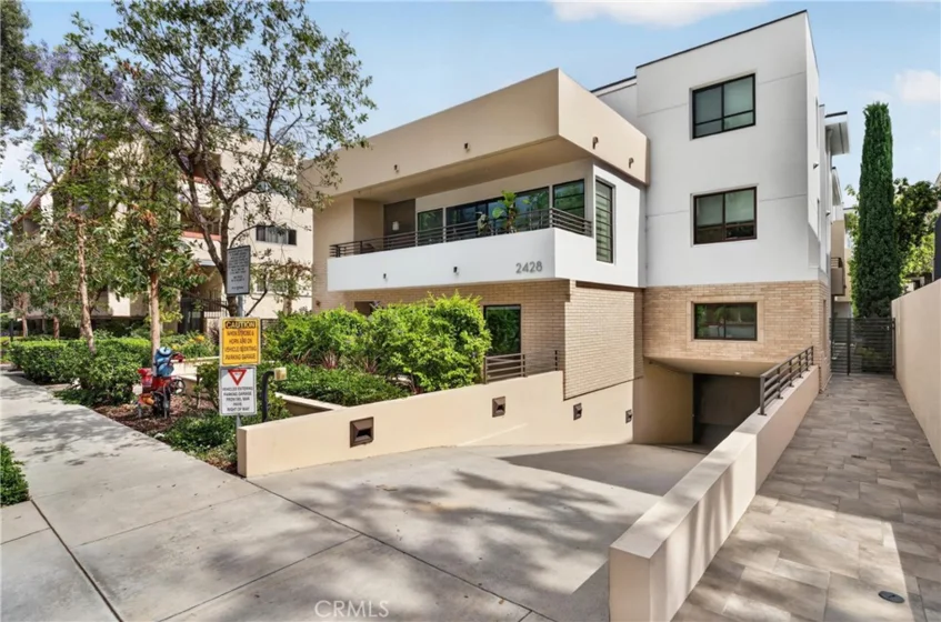 2428 E Del Mar Boulevard #206 photo 31