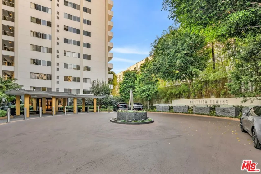 1155 N La Cienega Boulevard #PH 4 photo 48