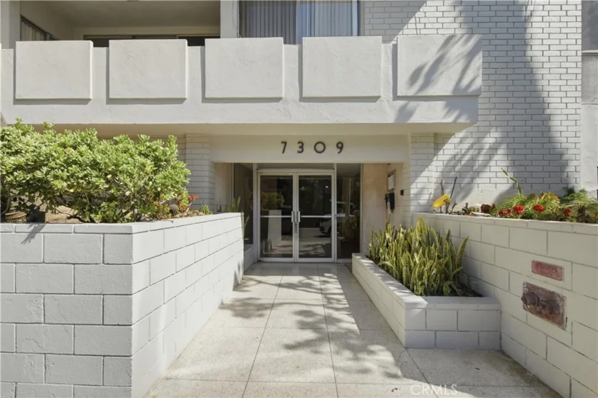 7309 Franklin Avenue #105 photo 2