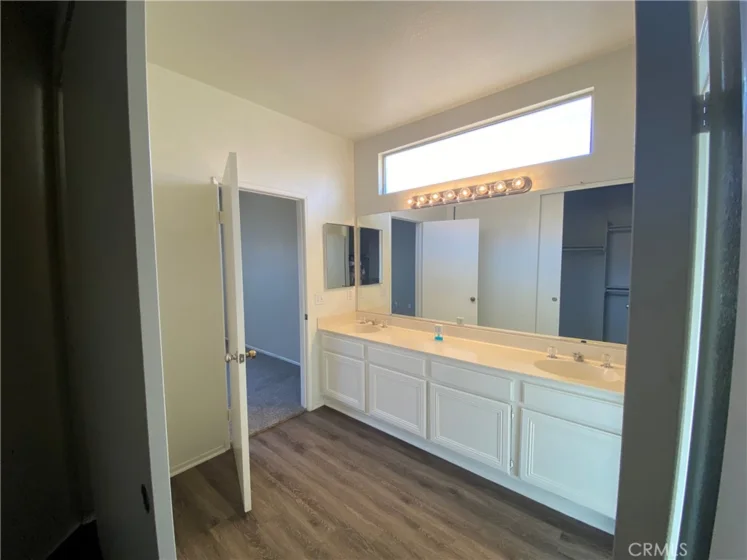 25780 Saint Marta Drive photo 7