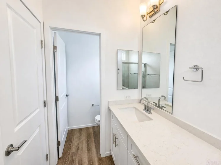 4968 Ocean View Boulevard photo 25