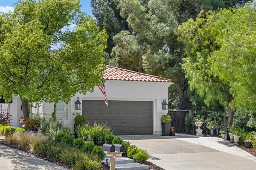 37751 Bear View Circle photo 1
