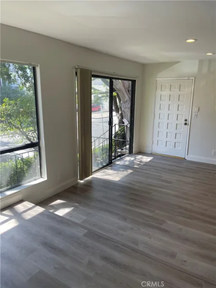 1818 Kelton Avenue #101 photo 12