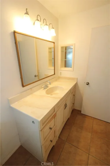 2424 S Gaffey photo 8