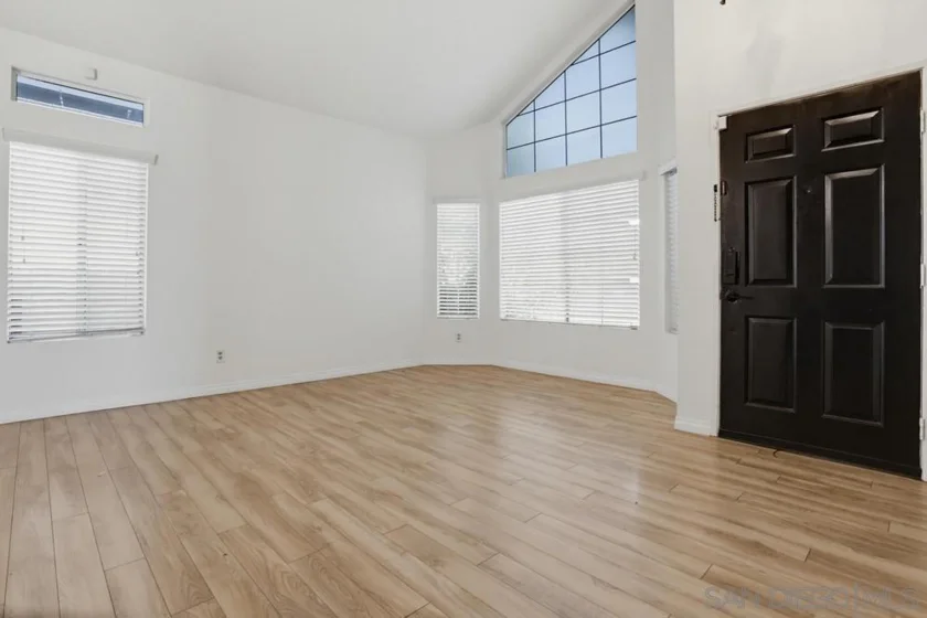 39991 Falcon Way photo 7