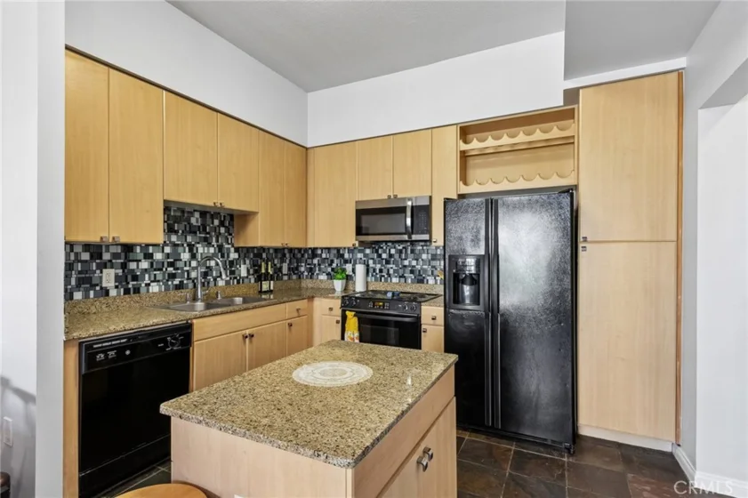 388 E Ocean Boulevard #709 photo 11