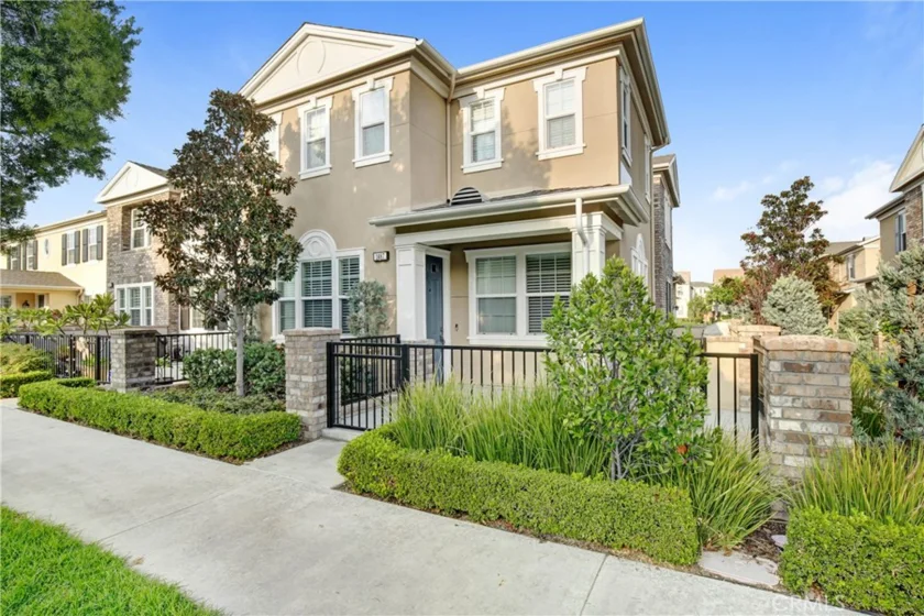 1487 Montgomery Street photo 1