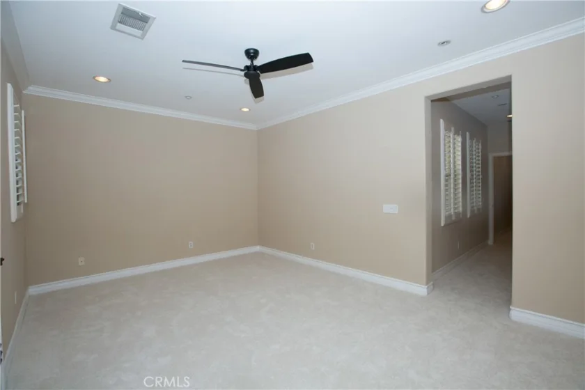 129 Chantilly photo 38