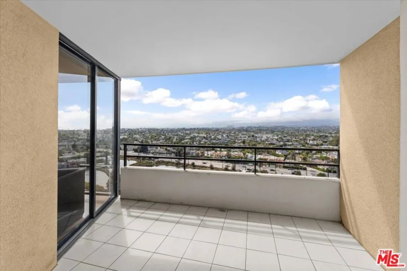 4316 Marina City Drive #1023 photo 11