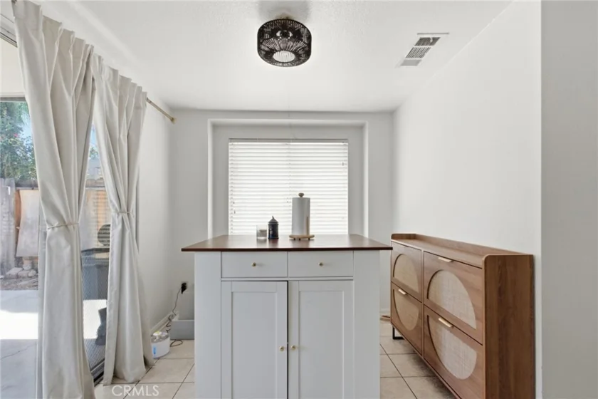 27041 Ravenhill Court photo 8