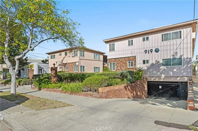 919 E La Palma Drive #10 photo 1