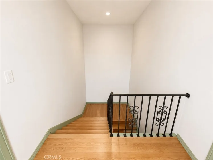 2924 12th #2926 1/2 photo 8