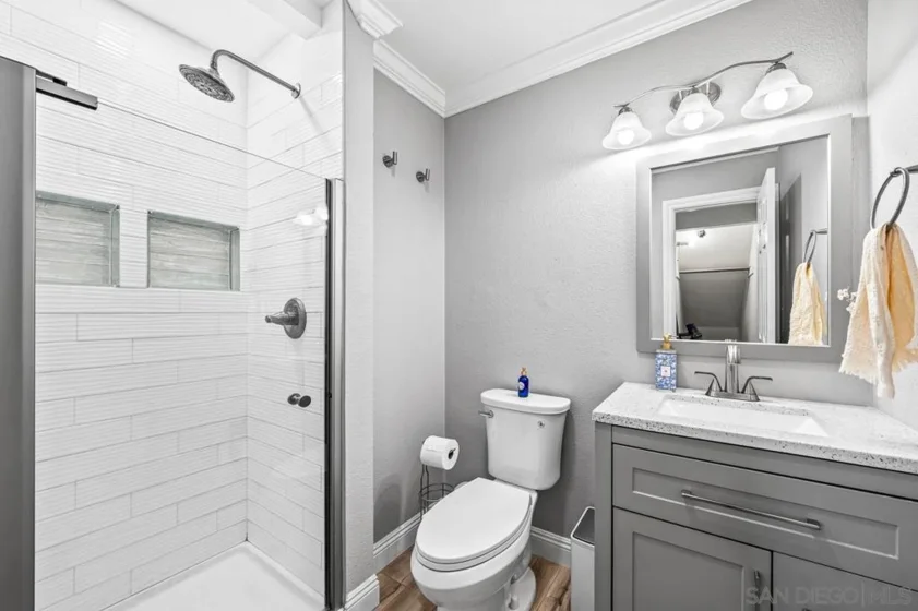 8445 Graves Avenue #26 photo 6