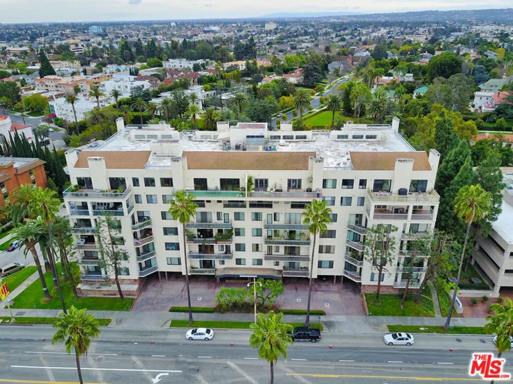 4460 Wilshire Boulevard #701 photo 9