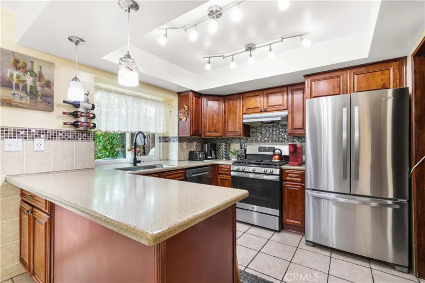 14344 Foothill #501 photo 4
