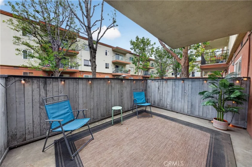 400 N Acacia Avenue #B17 photo 19