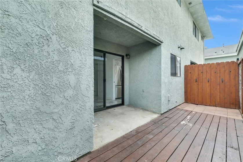 229 W Wilson Street #10 photo 32