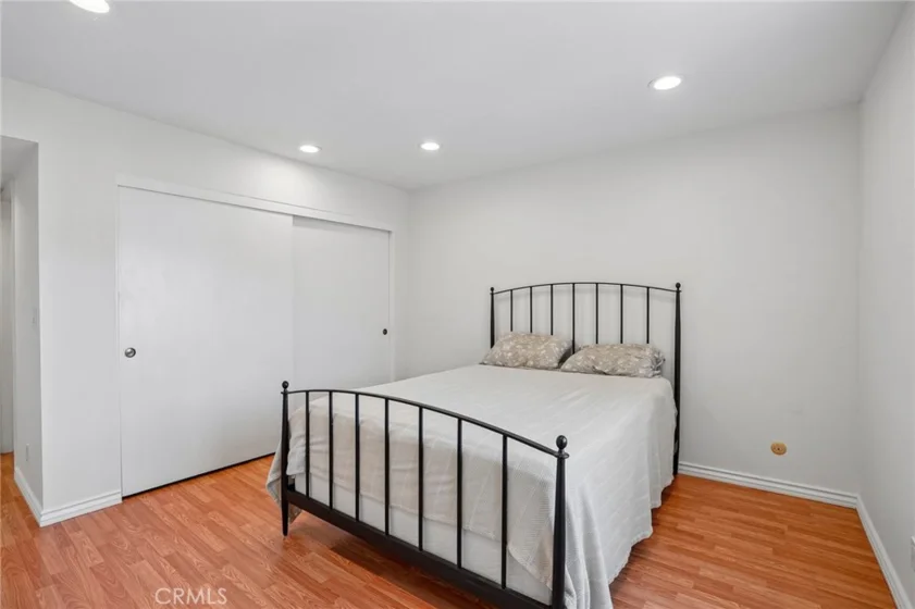 460 Salem #17 photo 7
