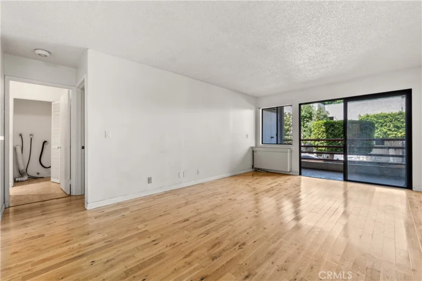 1119 Albany #106 photo 6