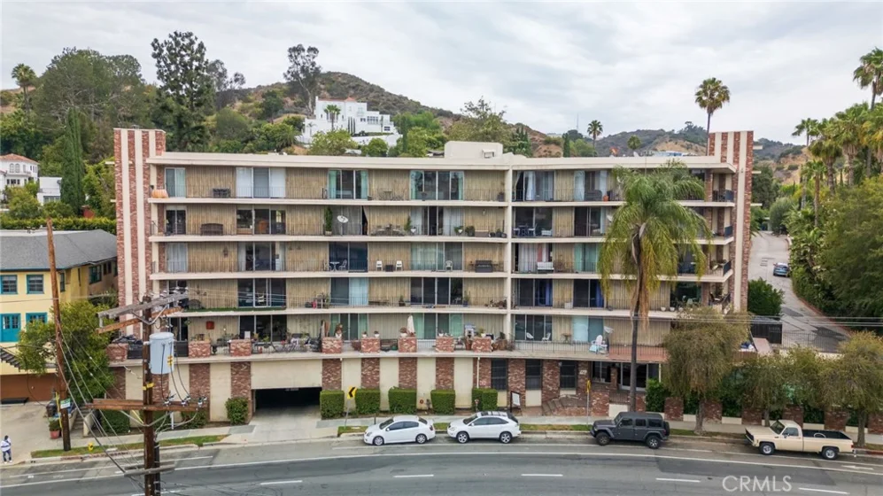 2260 N Cahuenga ##507 photo 14