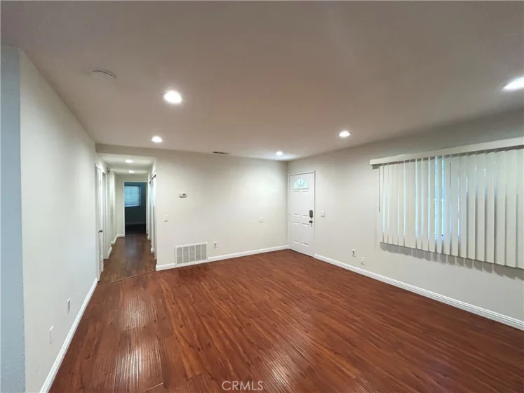 1326 Wheaton photo 4