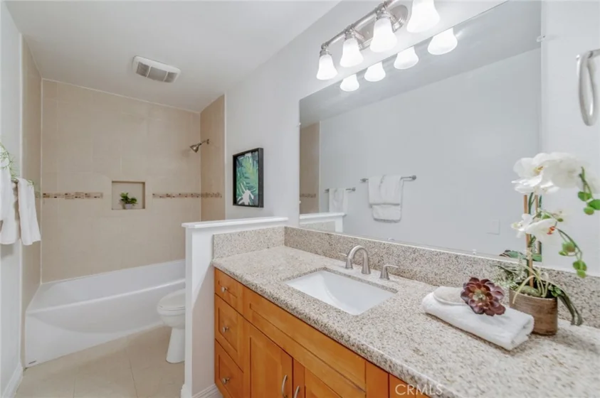 44 Fallbrook photo 11