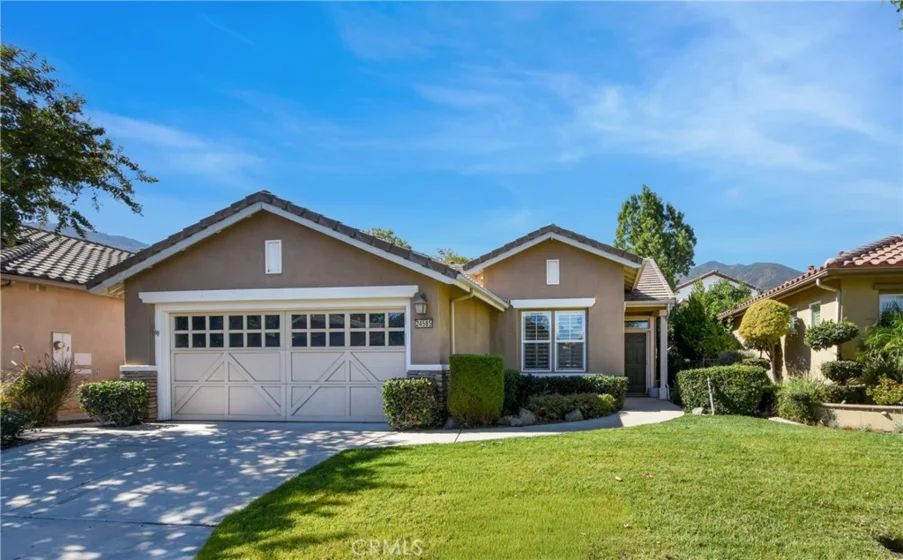 24585 Lowe photo 1
