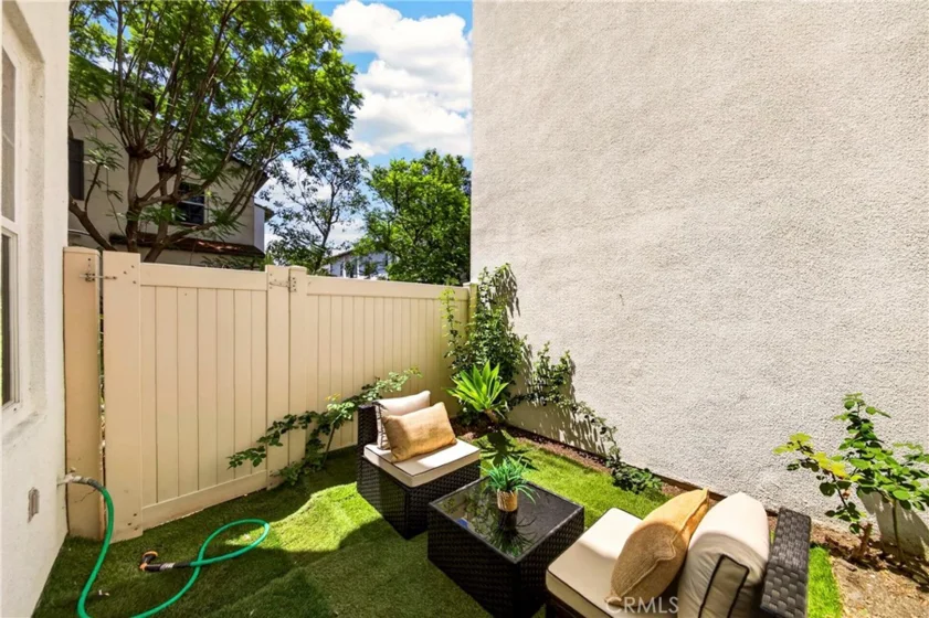 344 N Santa Maria photo 52