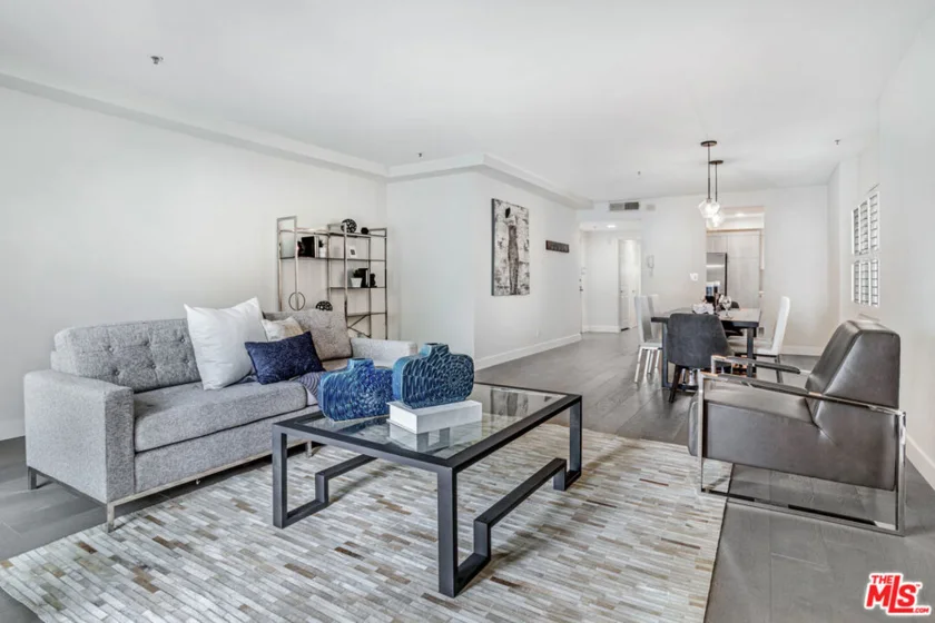 1871 Greenfield Avenue #101 photo 1
