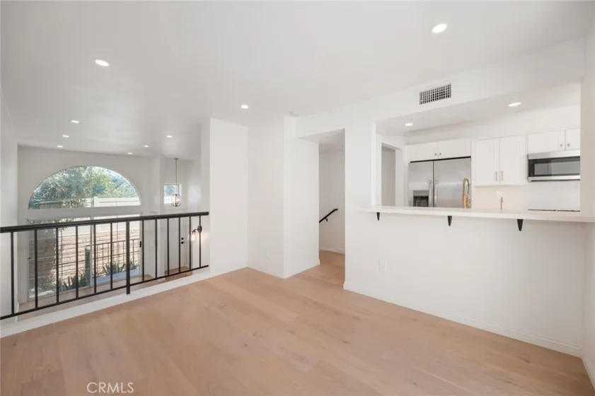 5455 Sylmar Avenue #2103 photo 7