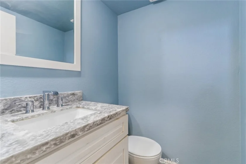 9600 Sylmar Avenue #19 photo 16