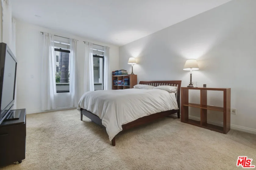 5625 Crescent Parkway #109 photo 24