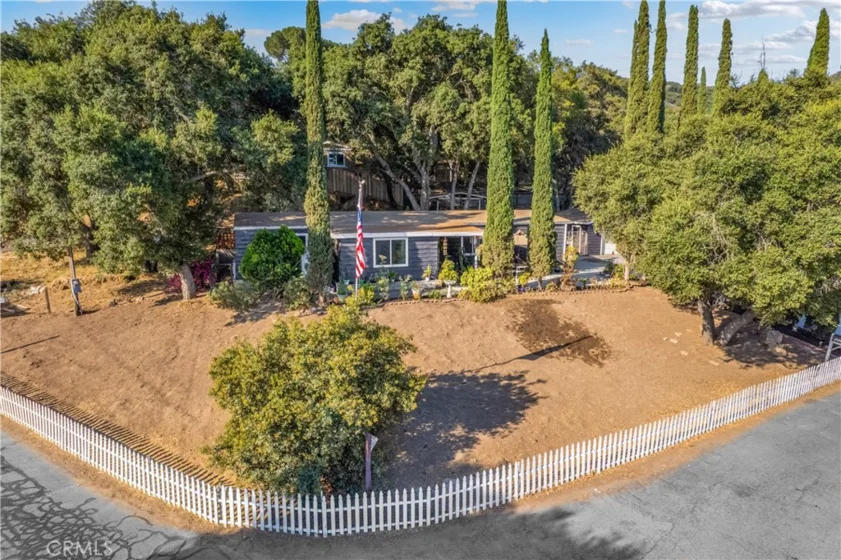 32379 Park Place photo 1