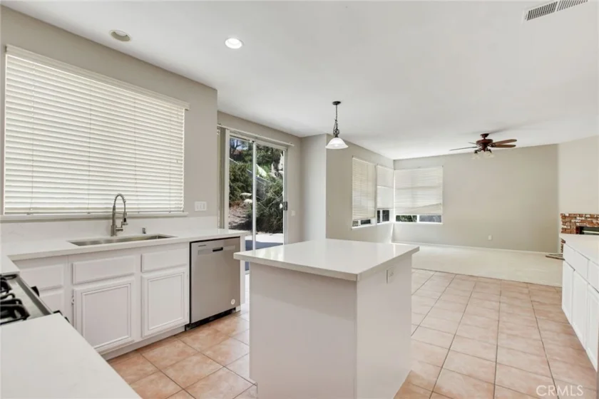 32904 Cinon Drive photo 17