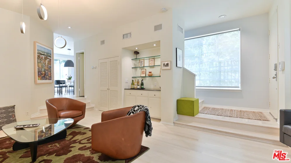 914 N Kings Road #1 photo 1