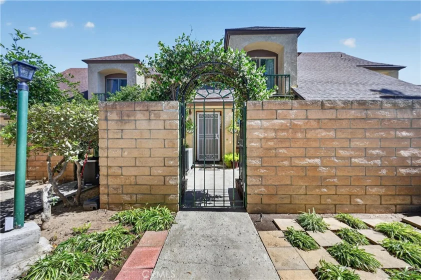 1170 Border Avenue #B3 photo 1
