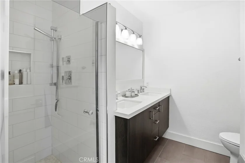 1228 Rutland #6 photo 12