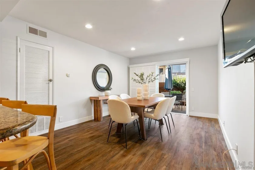 9810 Guisante Terrace photo 37