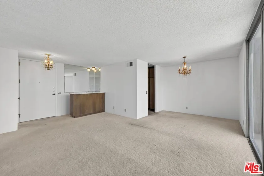 100 S Doheny Drive #719 photo 4