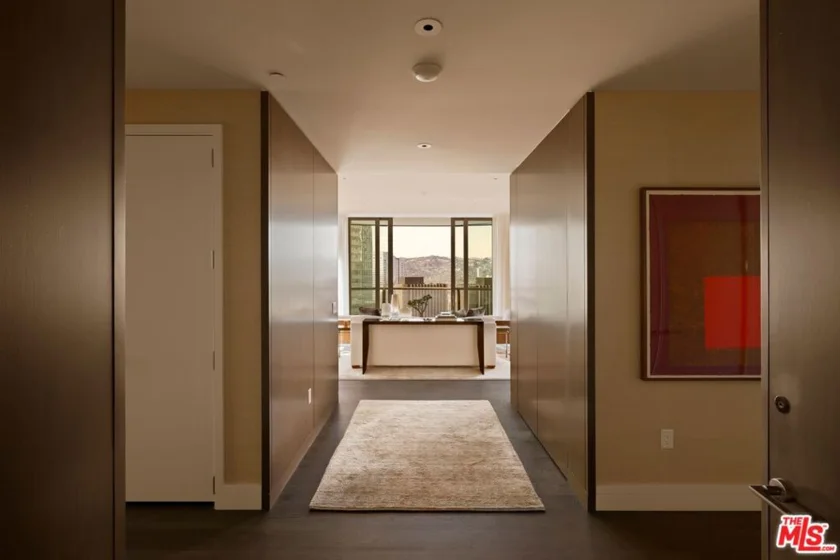 211 W Elm Court #28C photo 8