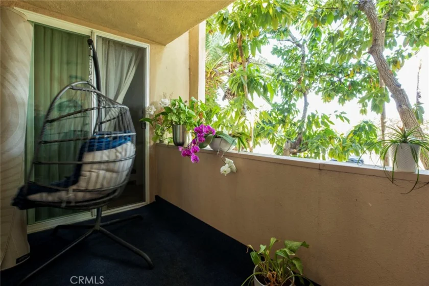 5411 Tyrone Avenue #203 photo 39